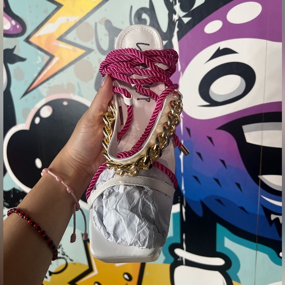 Lemon Drop by Privileged Lady Platform Heels - Picture 5 of 12